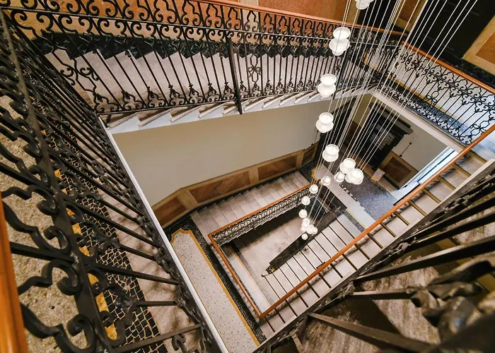 Cathedral - The House Of Travelers 아파트 *